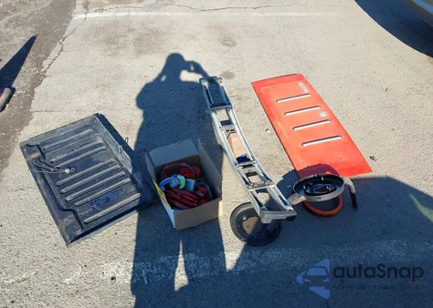 1976 Fiat X 1/9 z USA, uszkodzony, nr VIN 128AS0032348